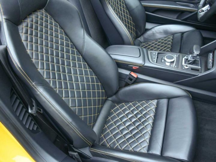Audi R8 52i V10 SPYDER - CERAMIC BRAKES - SPORT EXHAUST - B&O - - 30