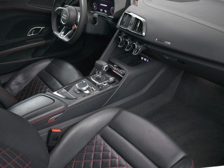 Audi R8 540ch FULL BLACK SIEGES RS CAMERA B&O GARANTIE AUDI - 14