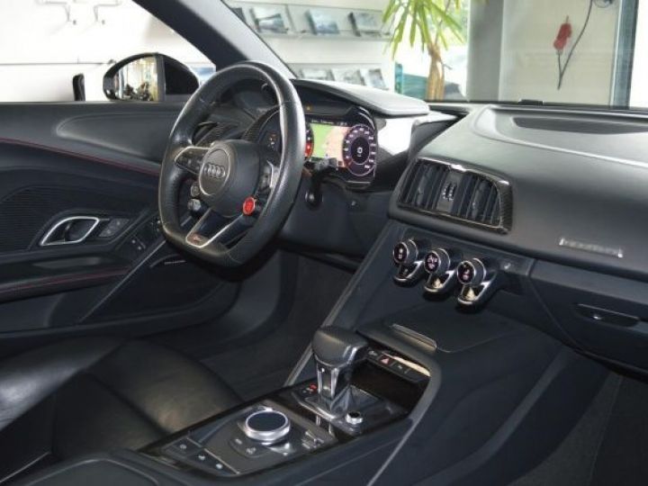 Audi R8 Spyder V10 52L 620 Performance B&O Carbon JA 20" Garantie 12 mois Prémium - 12