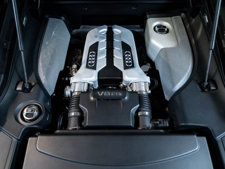 Audi R8 V8 42 FSI Quattro | Manual | Collector - 49