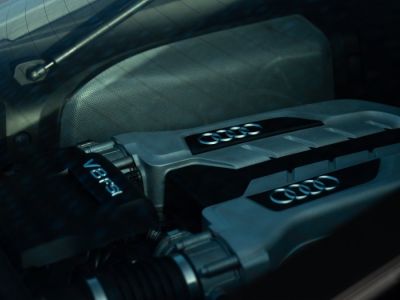 Audi R8 V8 (Transmission manuelle)   - 8