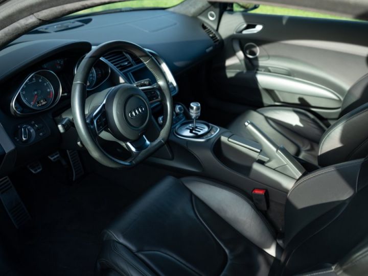 Audi R8 V8 (Transmission manuelle) - 17