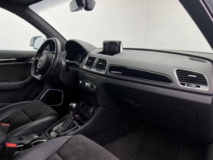 Audi RS Q3 25 TFSI Quattro / Bose / Garantie 12 mois - 9