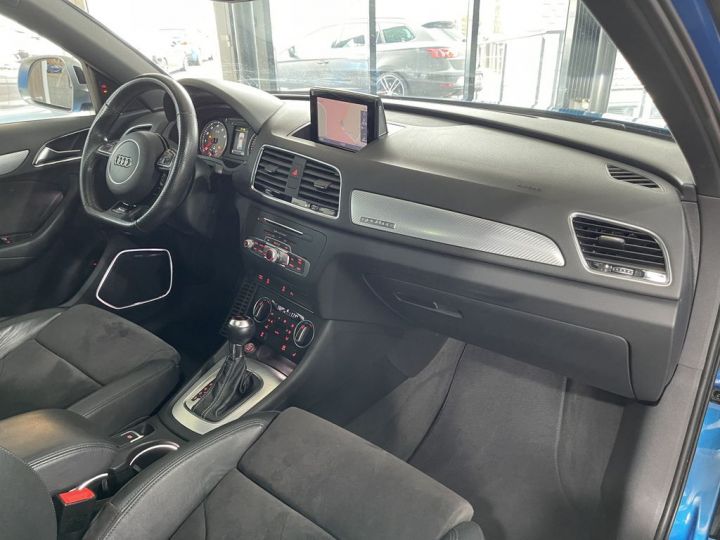 Audi RS Q3 25 TFSI Quattro / Toit pano / Attelage / Bose / Garantie 12 mois - 11