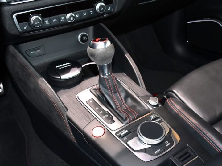 Audi RS3 Berline 25 TFSI 400 Quattro S-Tronic 7 GPS Virtual Keyless ACC Échappement RS Bang Olufsen JA 19 - 19