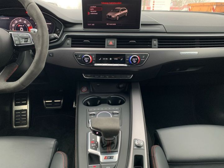 Audi RS4 29 TFSI quattro 450 |Carbon | LED I Carbon | Caméra | Pack Dynamic / B&O / Entretien AUDI / Garantie 12 mois Prémium - 13