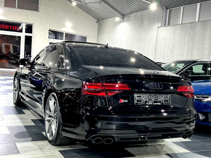 Audi S8 Plus 40 V8 TFSI Pack Carbon Ceramic Black Edition - 4