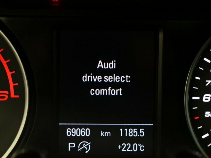 Audi SQ5 30 TDI Plus Q * Caméra * Navi * Garantie 12 Mois - 7